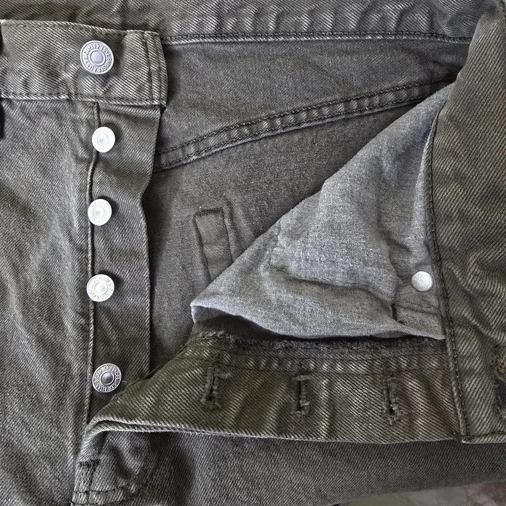 Levis 501 Jeans Mens 32x32 Brown 100% Cotton Straight Leg VTG Y2K Made‎ In USA